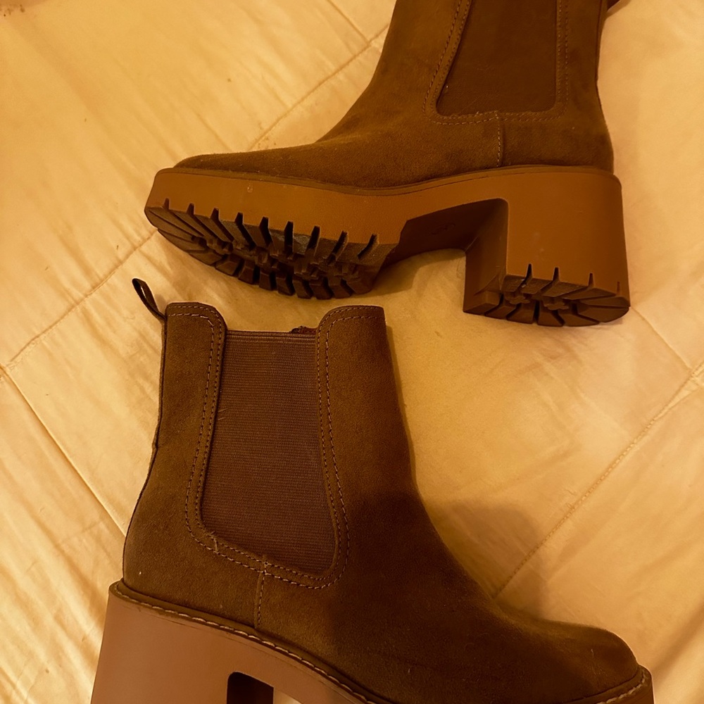 Women's Brown Suede Ankle Boots
